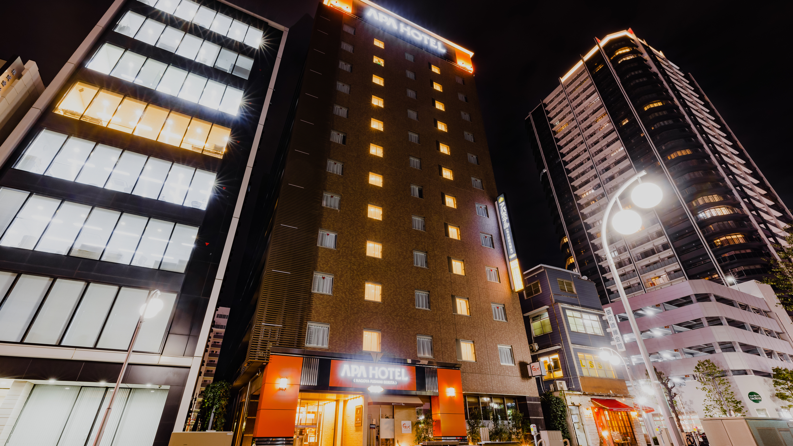 アパホテル〈名古屋伏見駅北〉 施設全景