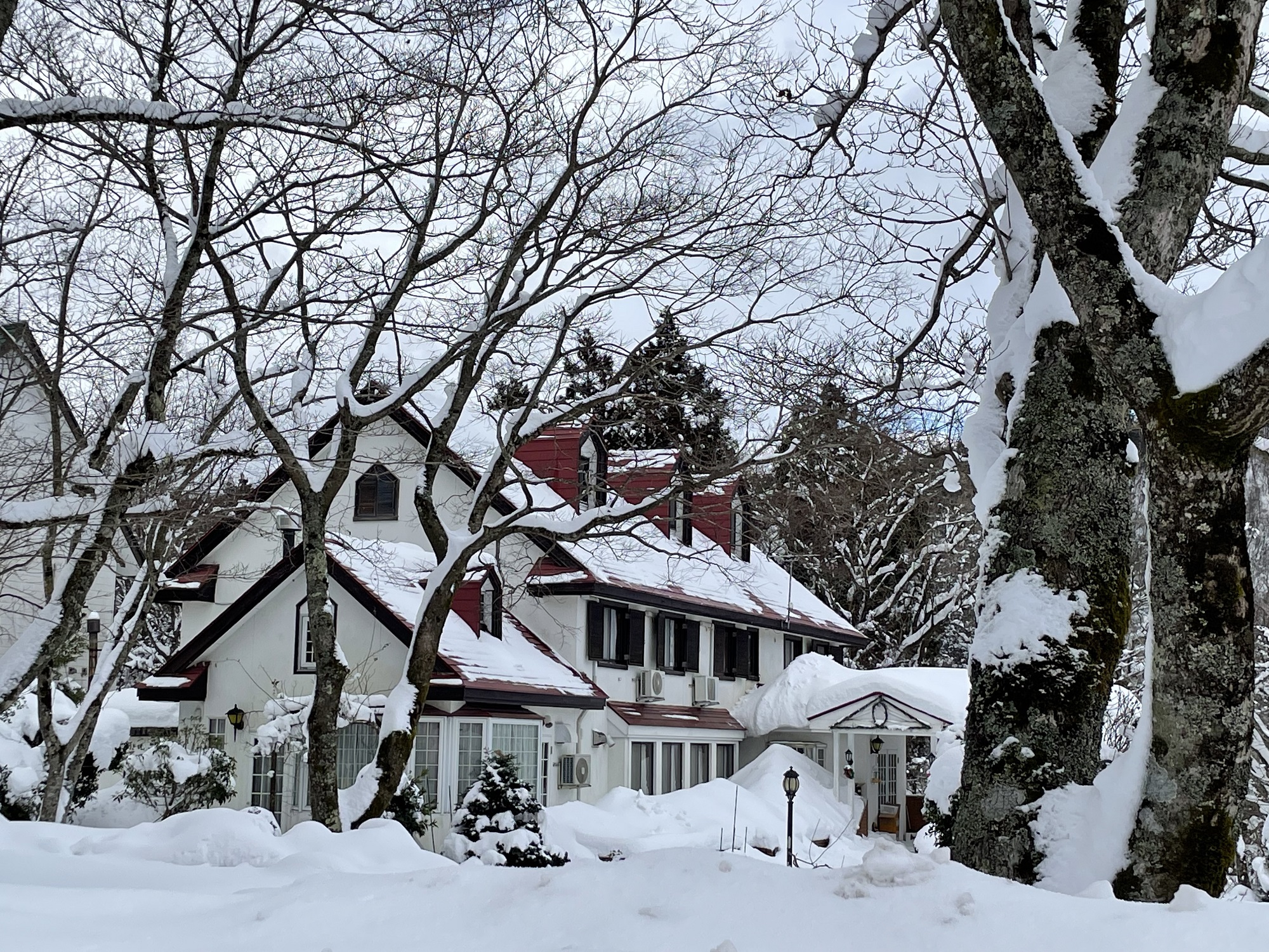 ペンションあけまの森 施設全景