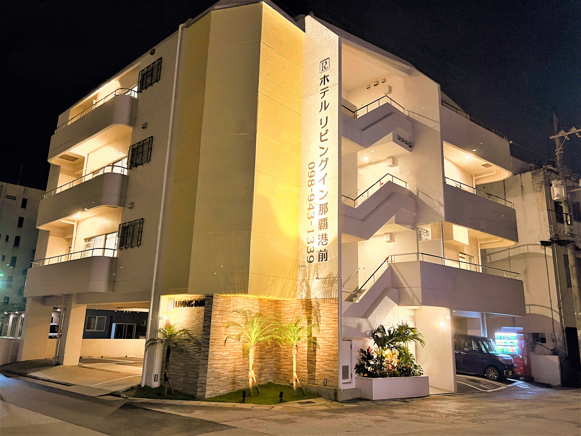 ホテルリビングイン那覇港前 施設全景