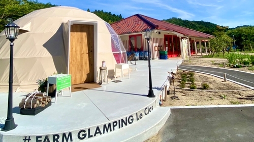 ファームグランピング ルクロ かいづかいぶきヴィレッジ 施設全景