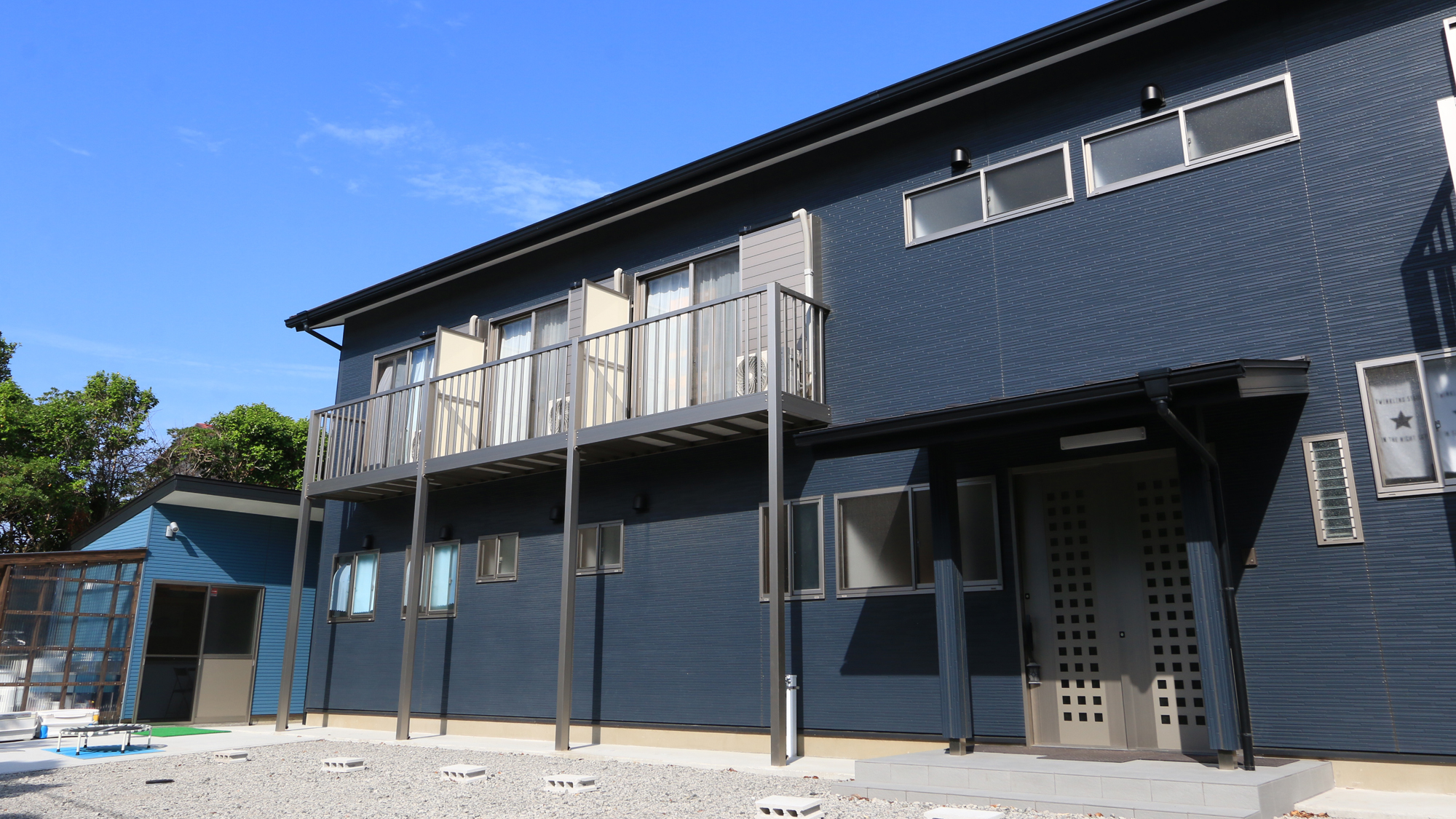 潮騒の宿 鳴海<大島> 施設全景