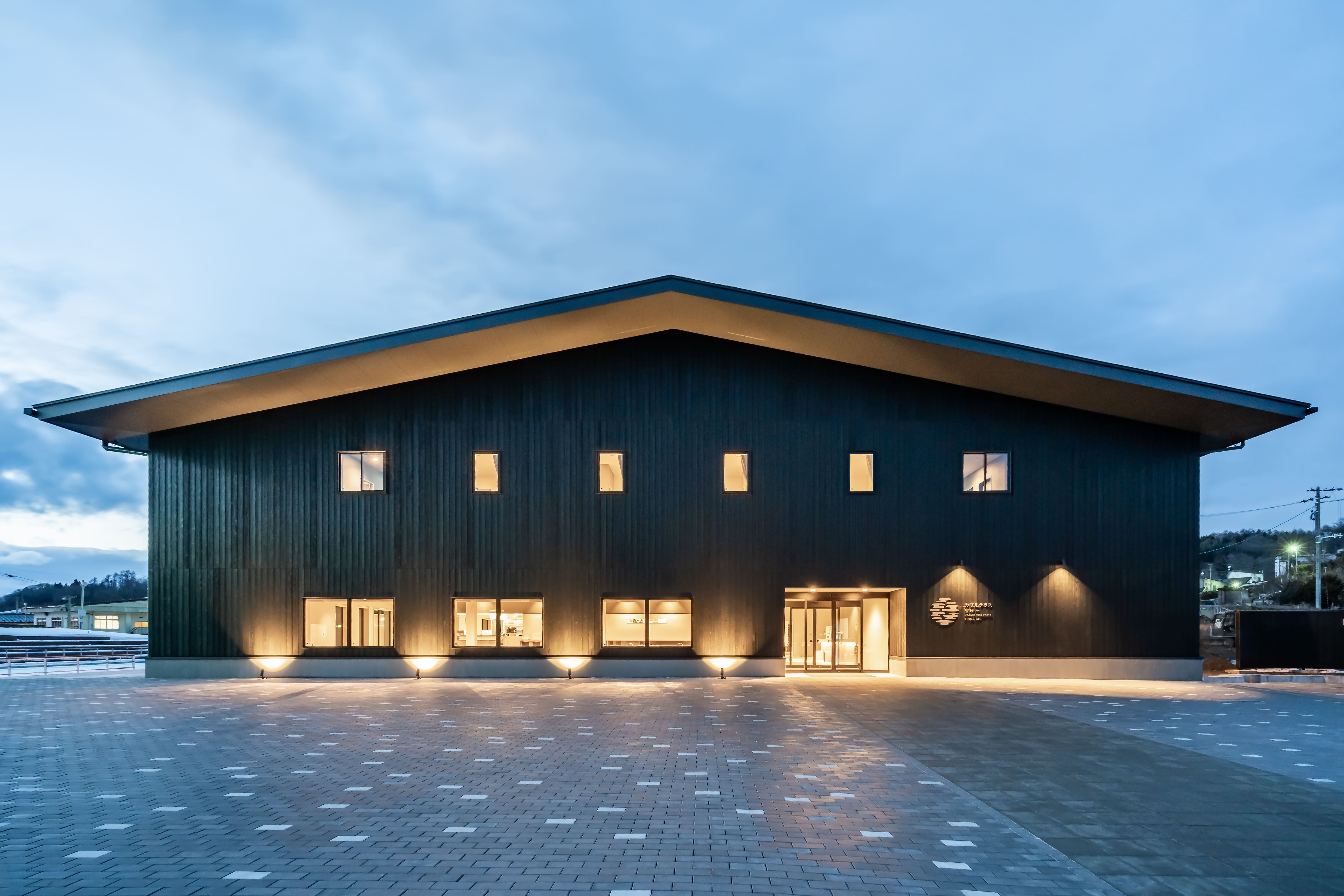 カダルテラス金田一 施設全景