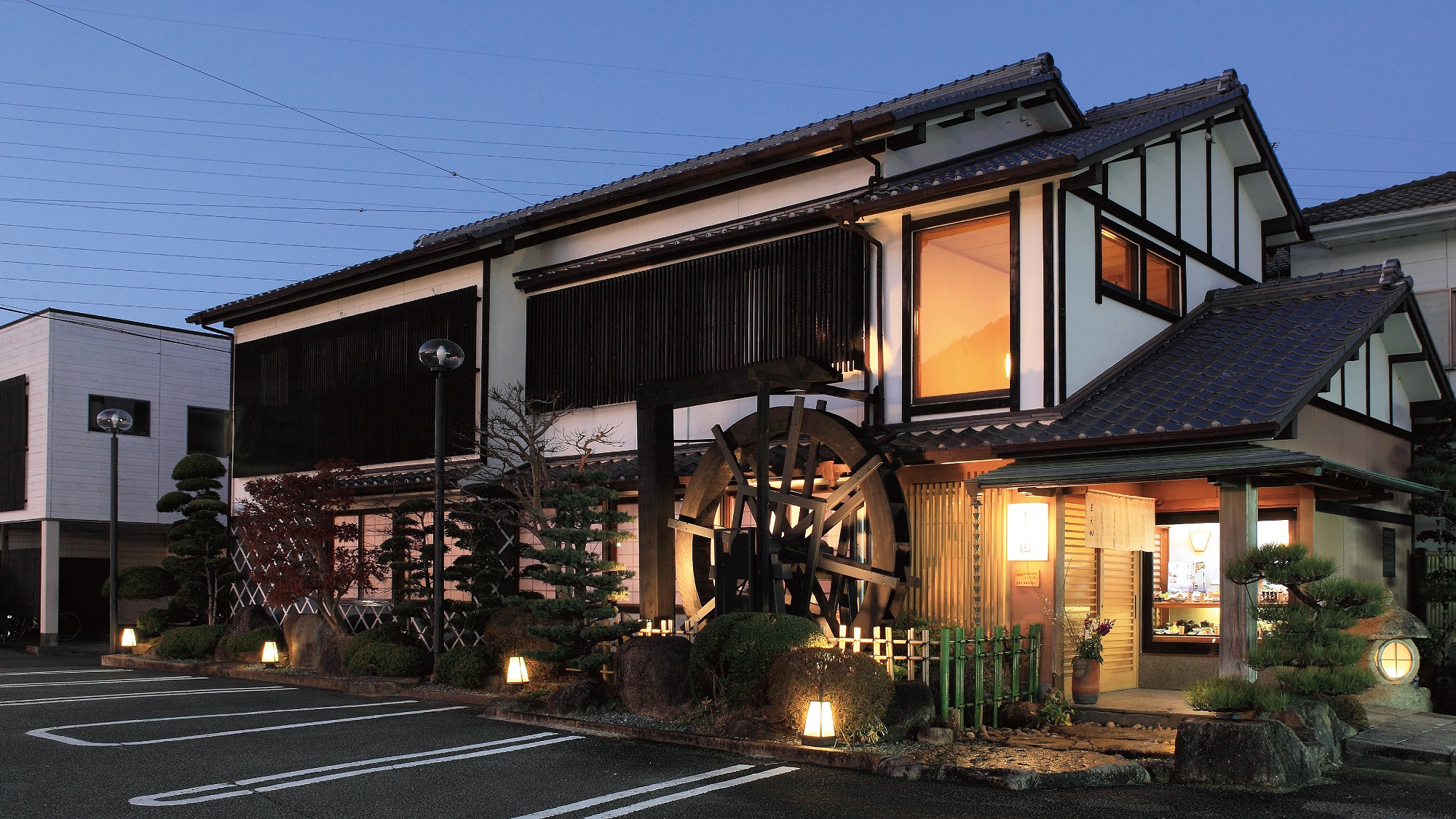 Sushi House 施設全景