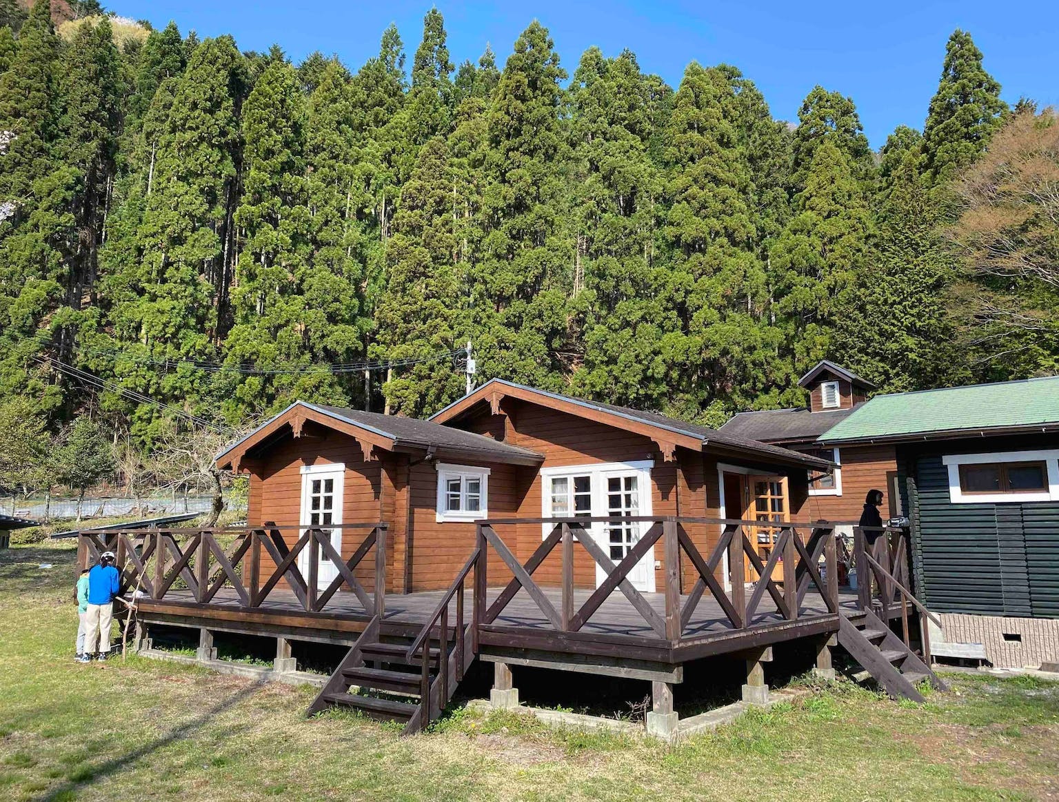 ログ・コテージ山の広場 ^ 地図・アクセス【楽天トラベル】