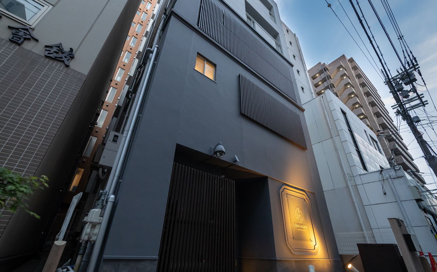 ONE WORLD 堺筋本町 施設全景
