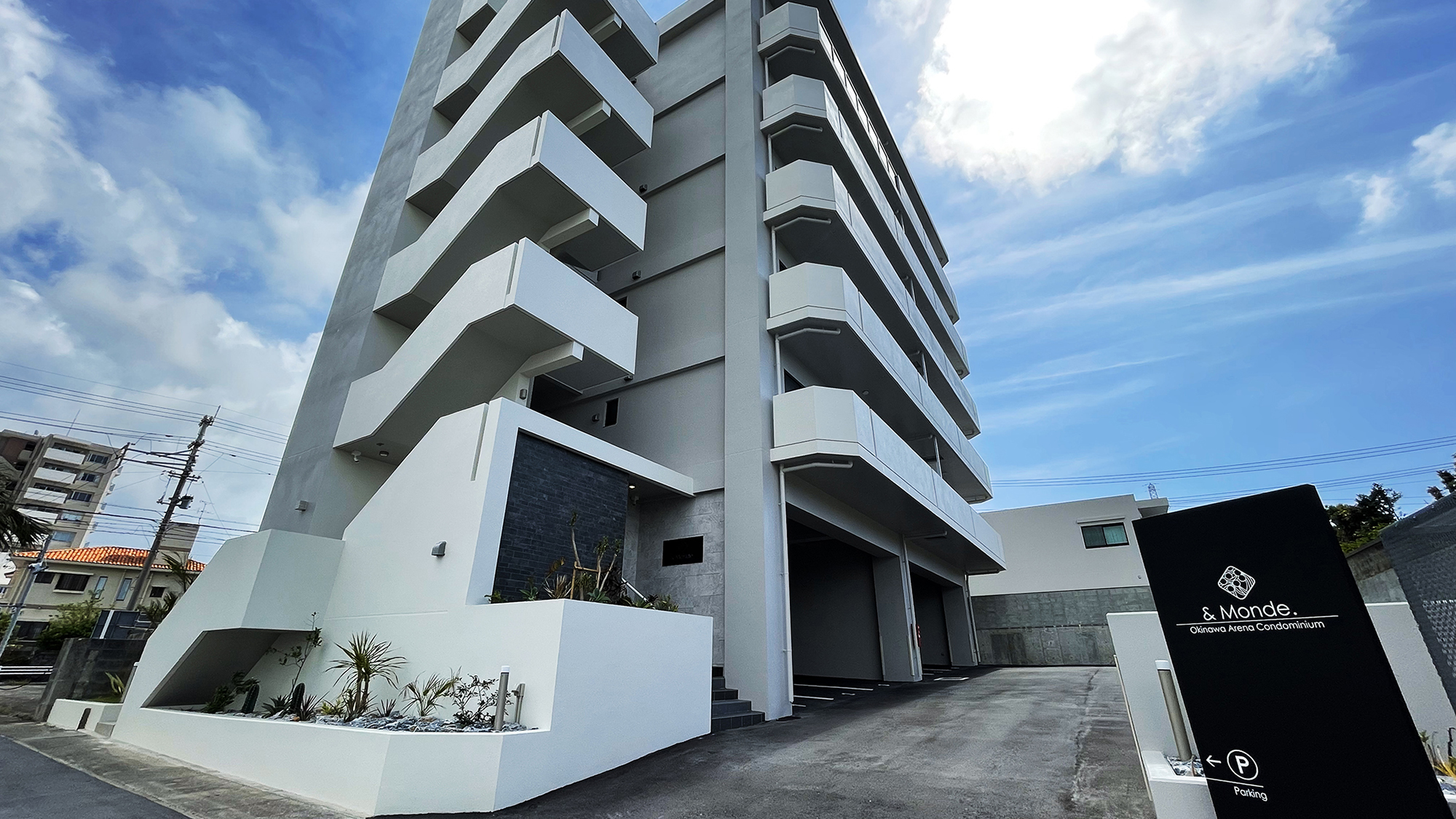&Monde.Okinawa Arena Condominium 施設全景