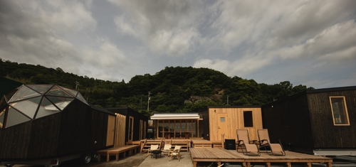HOLE37 施設全景