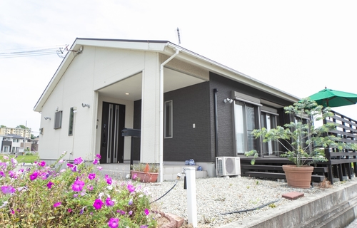 Awaji Riverside Terrace in Shizuki<淡路島> 施設全景
