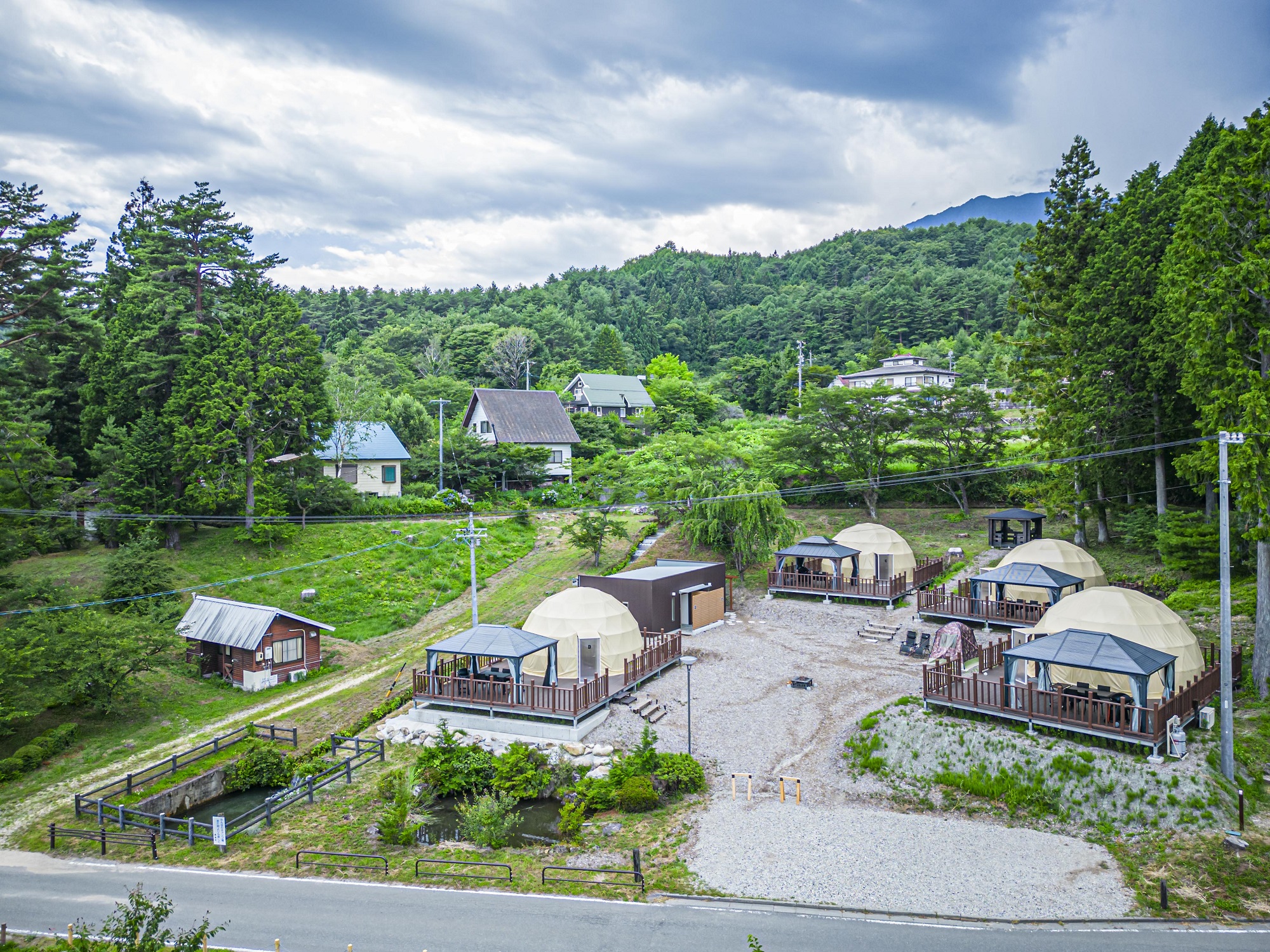 THE GLAMPING PLAZA アルプスBASE 施設全景