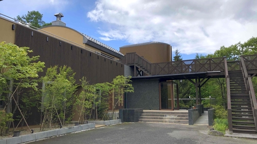 別邸 たてしな薫風 施設全景