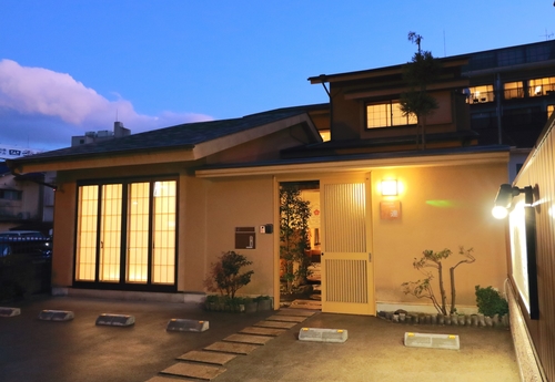 PREMIUM VILLA 連 施設全景