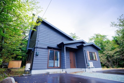 【中古】 誰でも泊まれる公共の宿 安くて、気軽に泊まれる１２６０軒の宿/山と渓谷社/山と渓谷社 Re Start － 温泉付き貸別荘 － 蔵王山水苑 ガイア