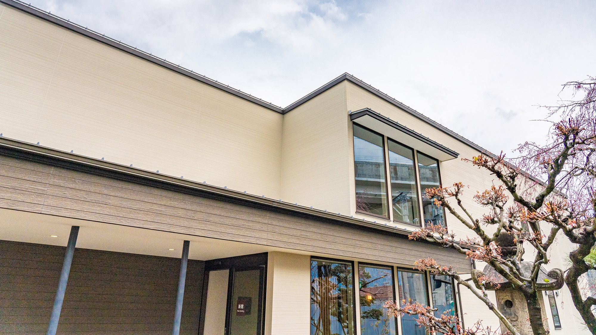 いなり鉱泉 施設全景