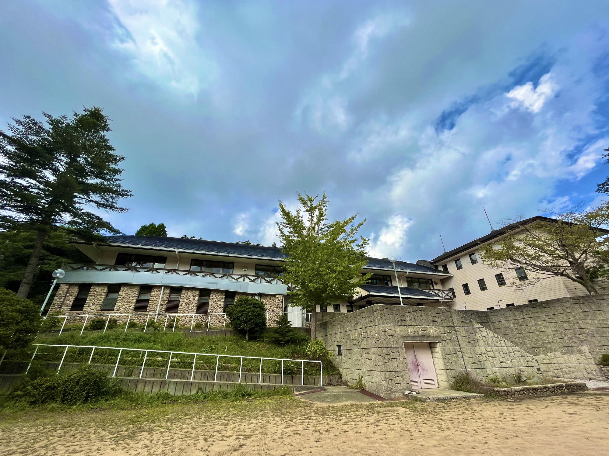 神戸市立自然の家 施設全景