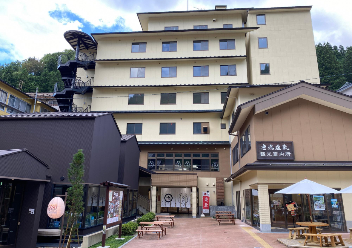素泊まりの宿 湯楽座 施設全景
