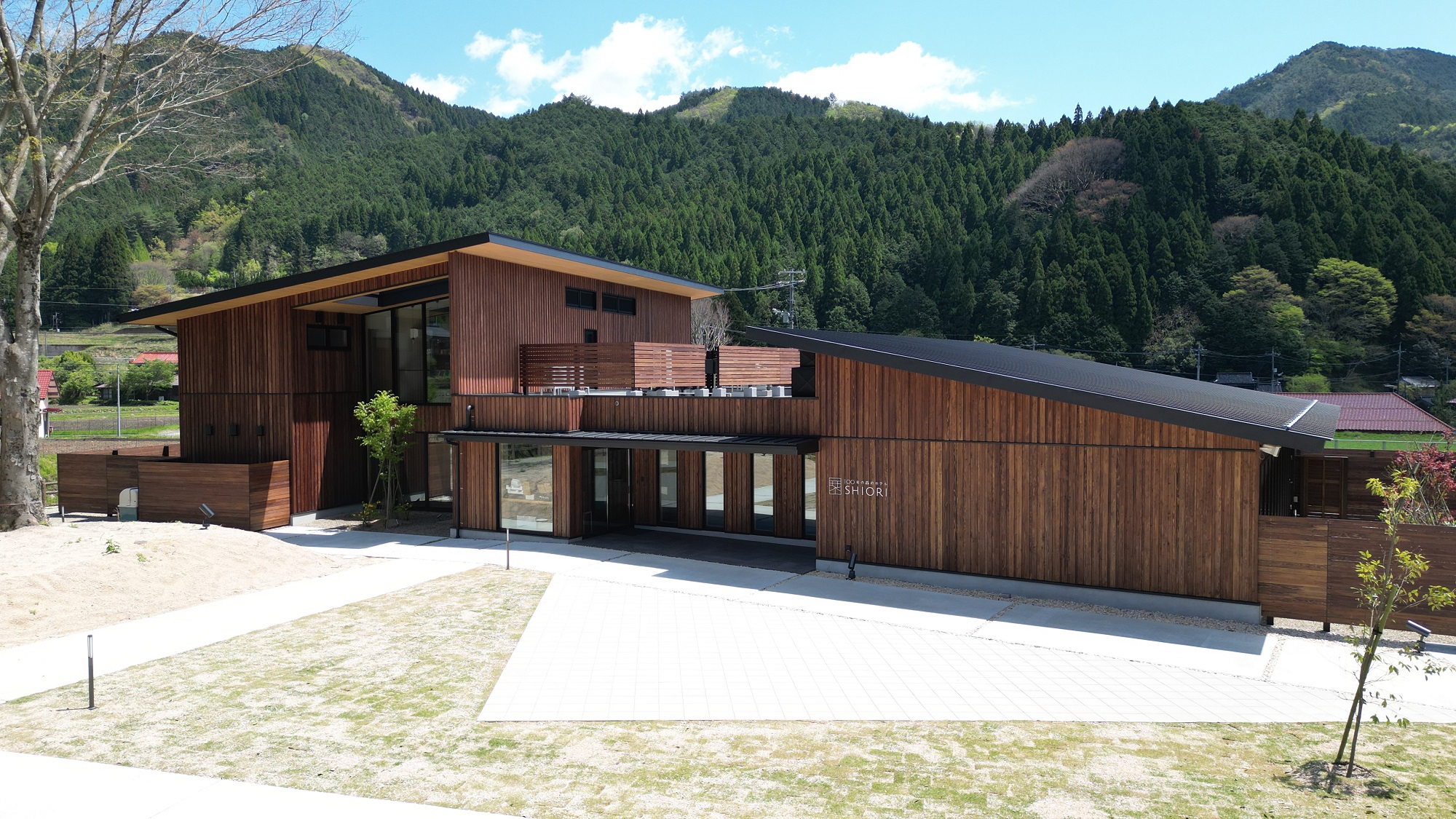 100年の森のホテル 栞 施設全景