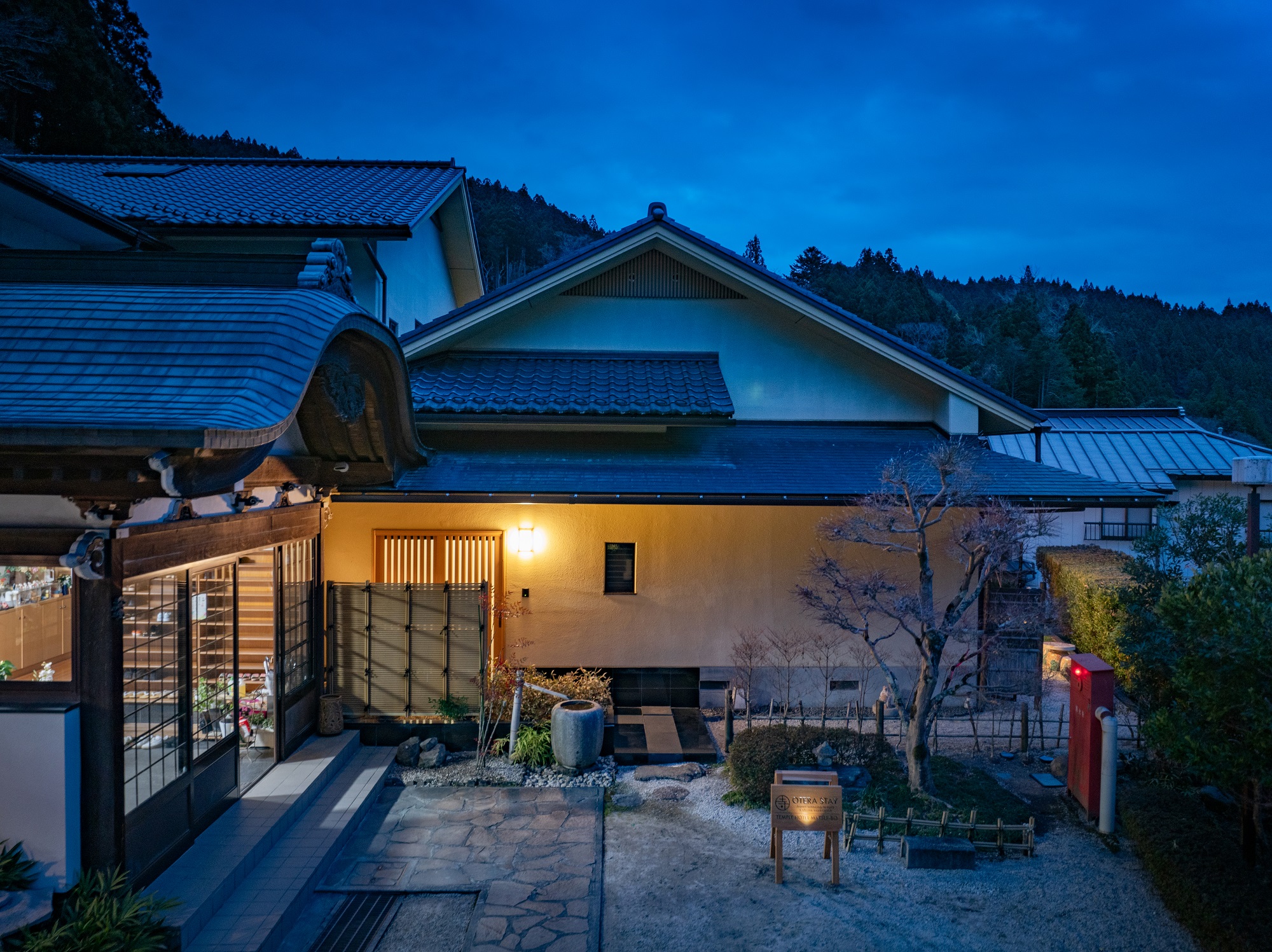Ｔｅｍｐｌｅ　Ｈｏｔｅｌ松井坊 施設全景
