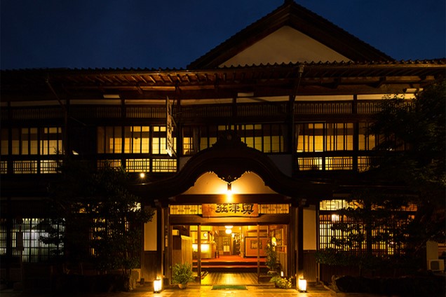 写真:登録有形文化財の宿 奥津温泉 名泉鍵湯 奥津荘