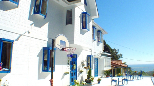 熱川温泉 地中海ペンション クノッソス 施設全景