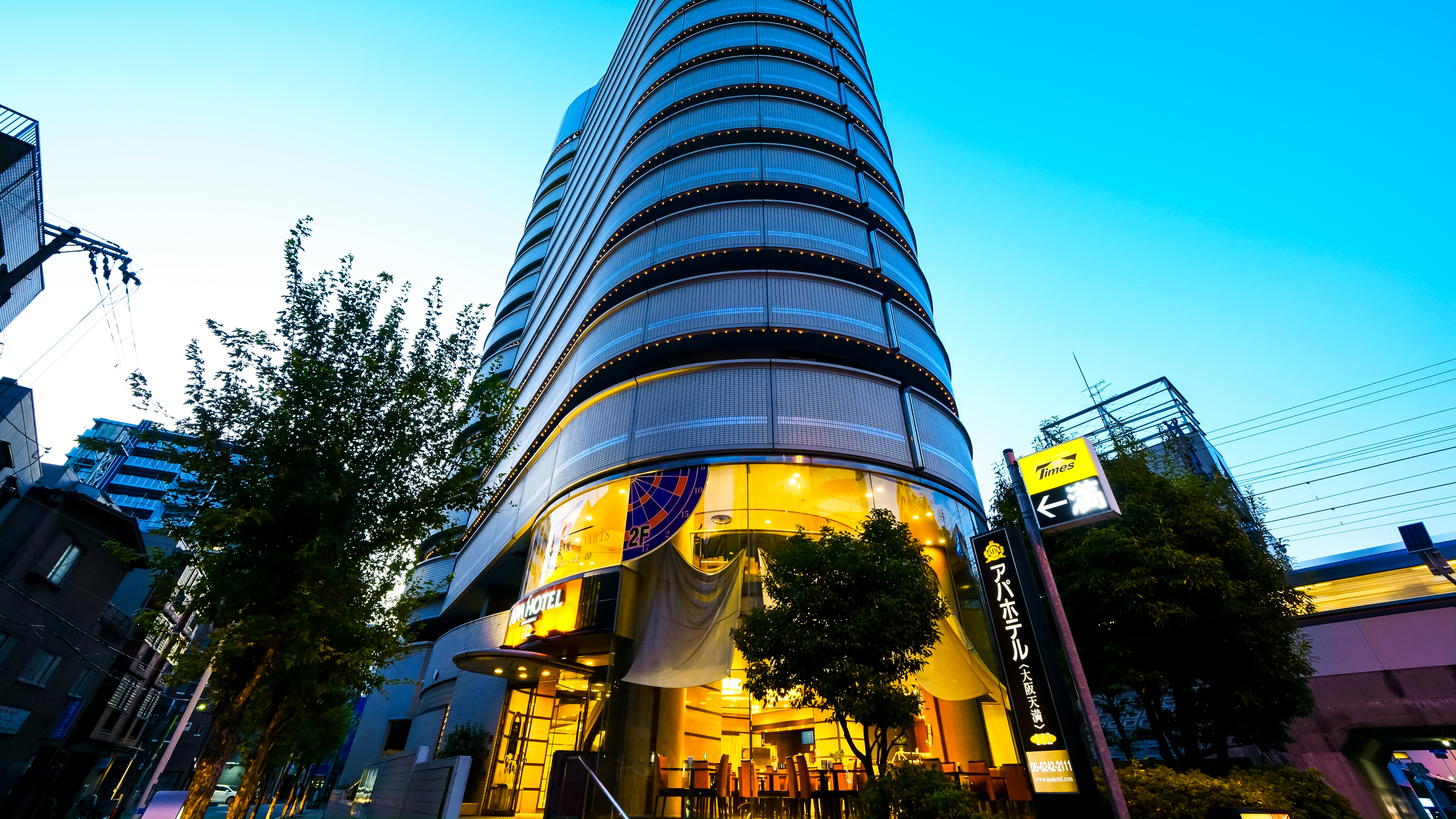 アパホテル〈大阪天満〉 施設全景