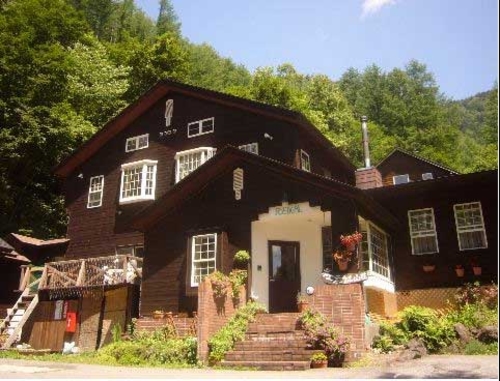 ペンション ポエティカル 施設全景