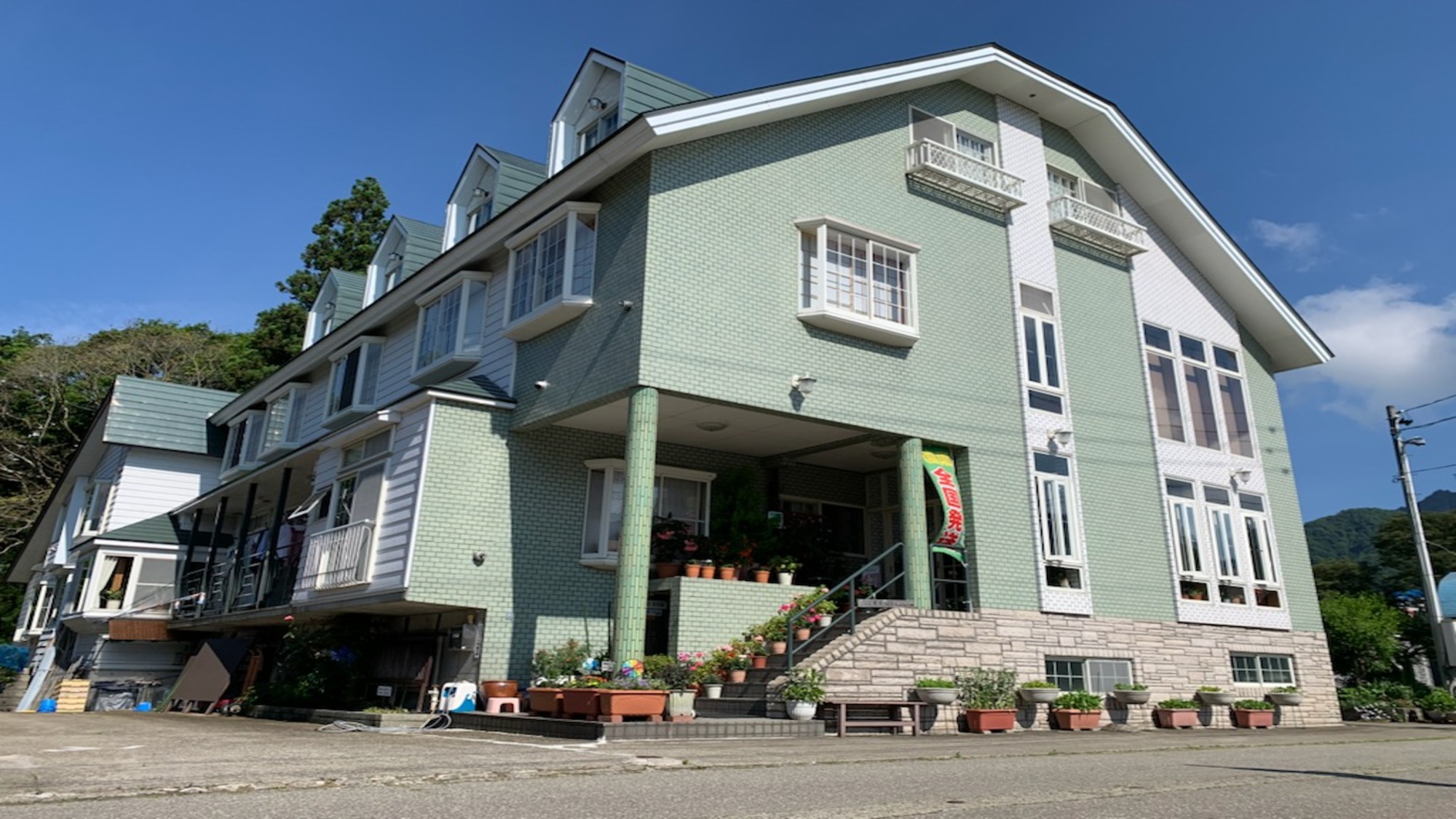 あらやしき館 施設全景