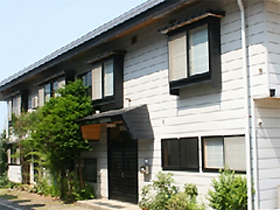 野沢温泉 温泉村のあったか民宿 アケビ荘 施設全景