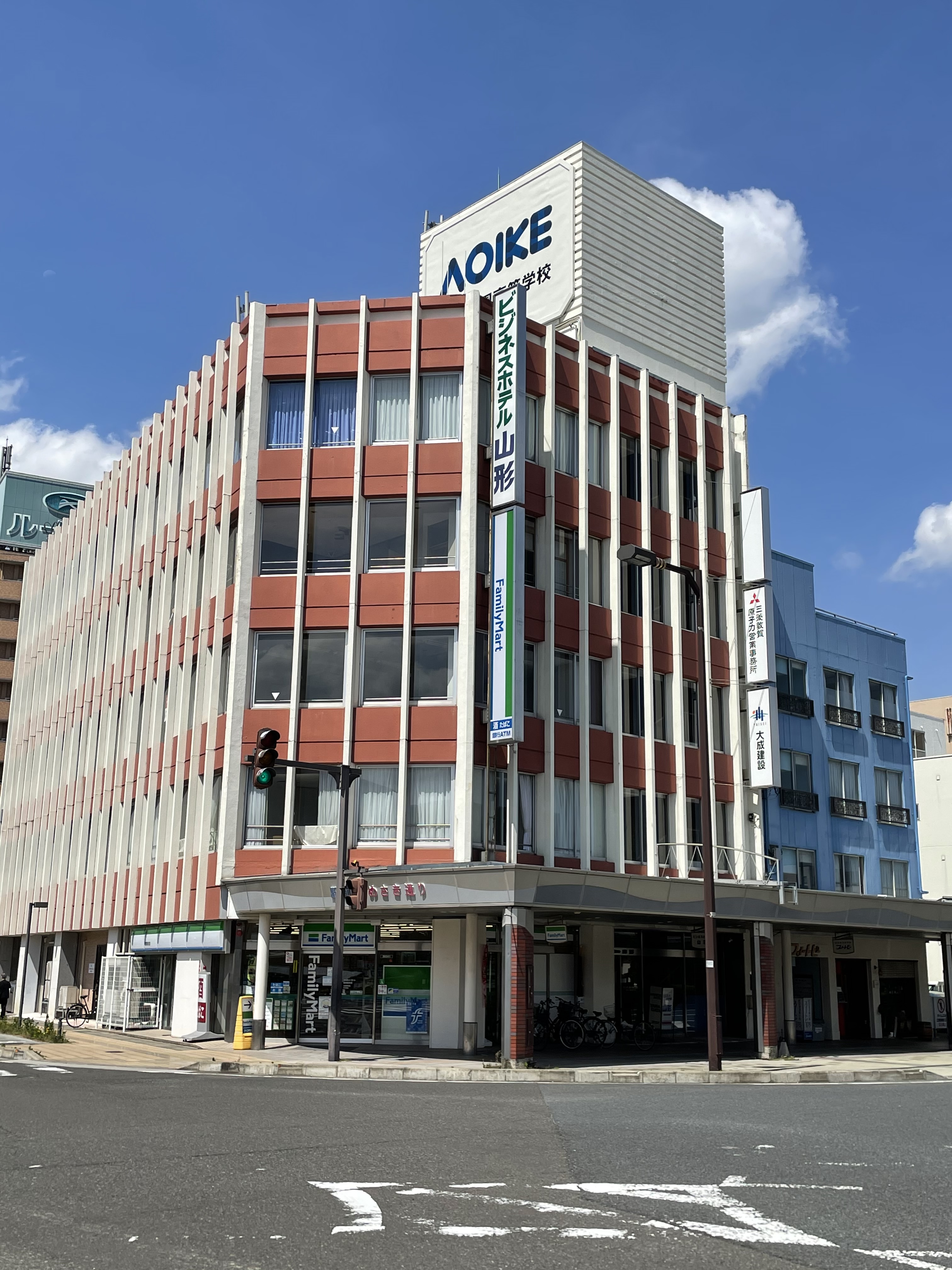 ビジネスホテル山形 施設全景