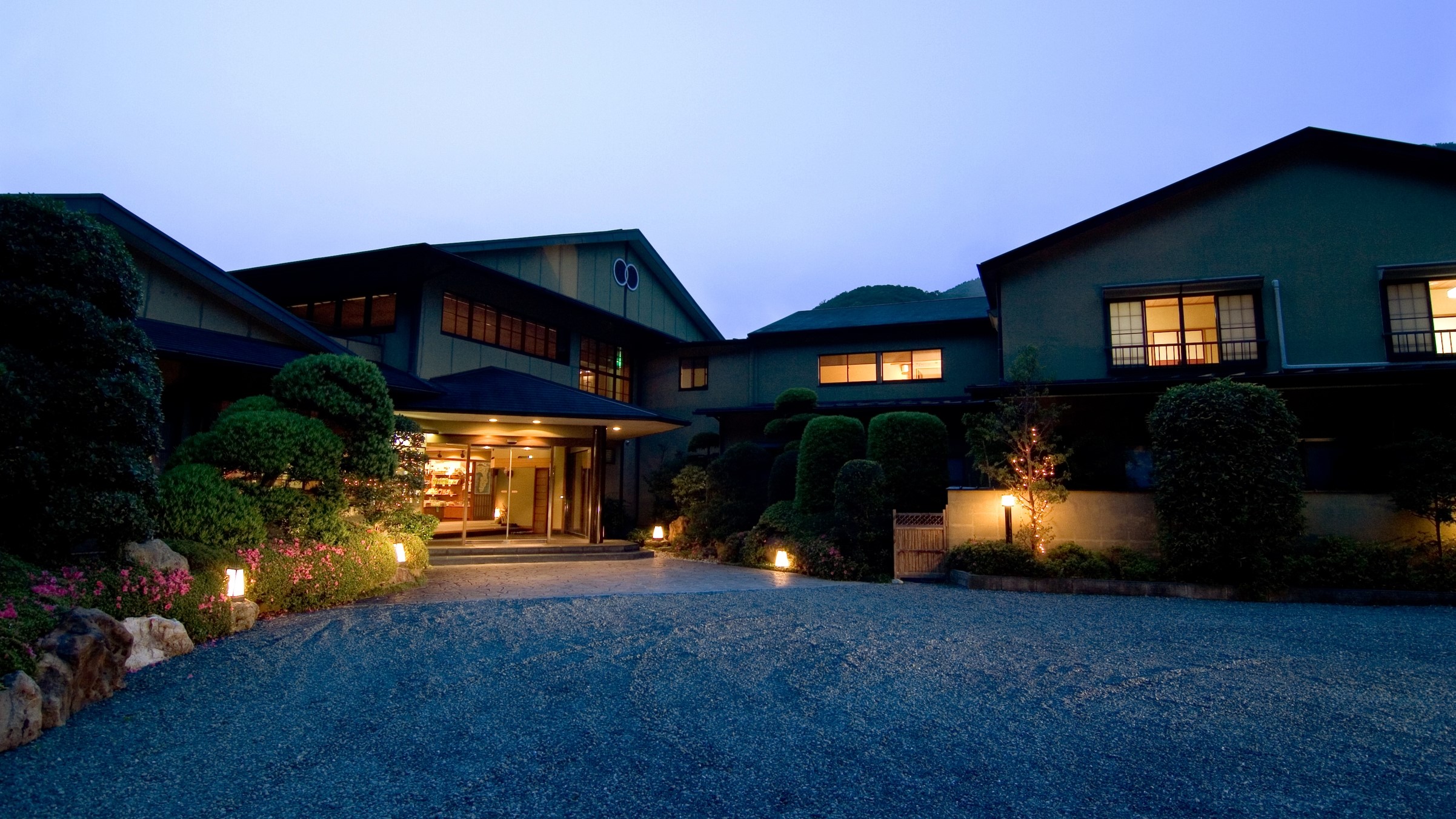 ホテル河内屋 伊豆下賀茂温泉 100%源泉かけ流しの湯 施設全景