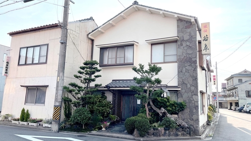 ビジネス旅館　若草 施設全景