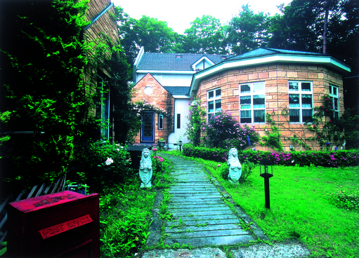 英国の森ホテル　クイーンズ・マナ（Ｑｕｅｅｎ’ｓ　Ｍａｎｏｒ）&nbsp;施設全景