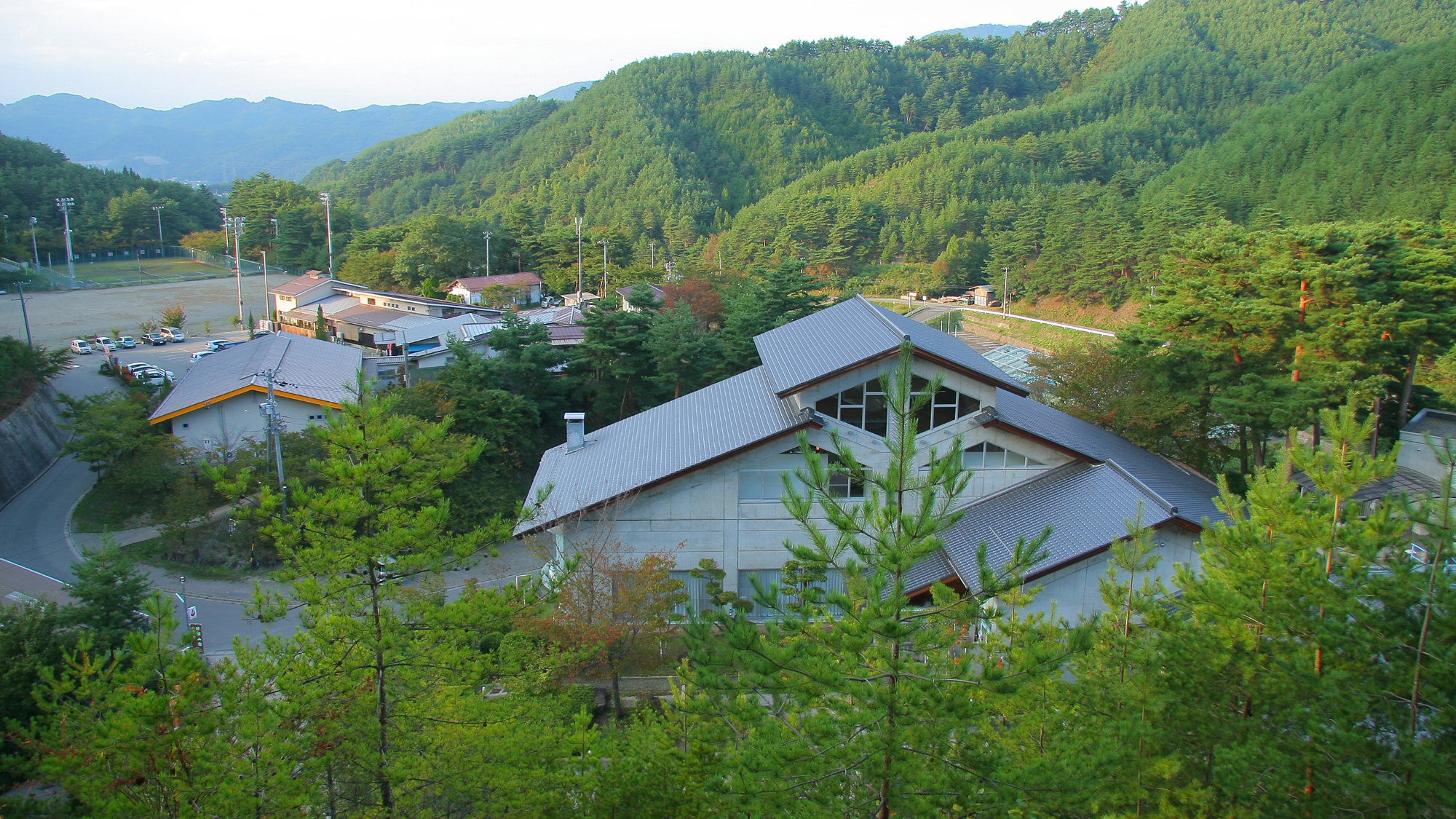 信州穴沢温泉 松茸山荘 施設全景