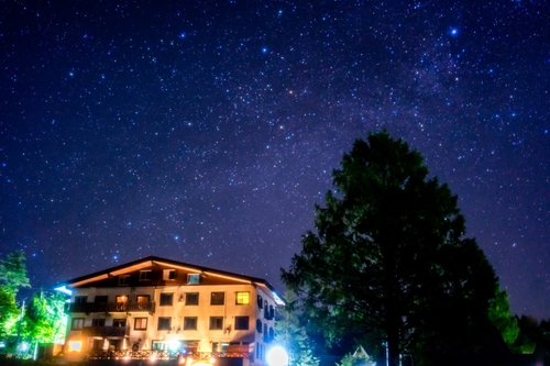 星降る高原の小さなホテル　白馬ベルグハウス 施設全景