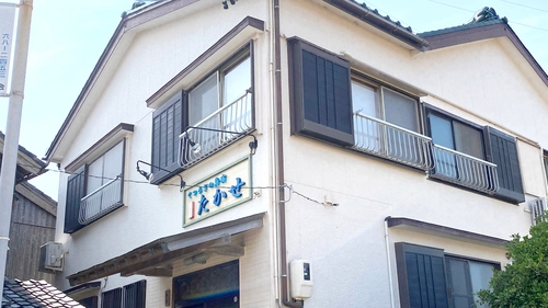日間賀島 民宿 たかせ 施設全景
