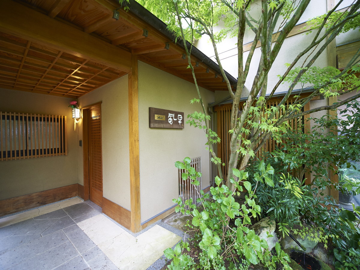ホテル風早(かざはや) 施設全景