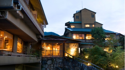 有馬温泉　高山荘　華野 施設全景