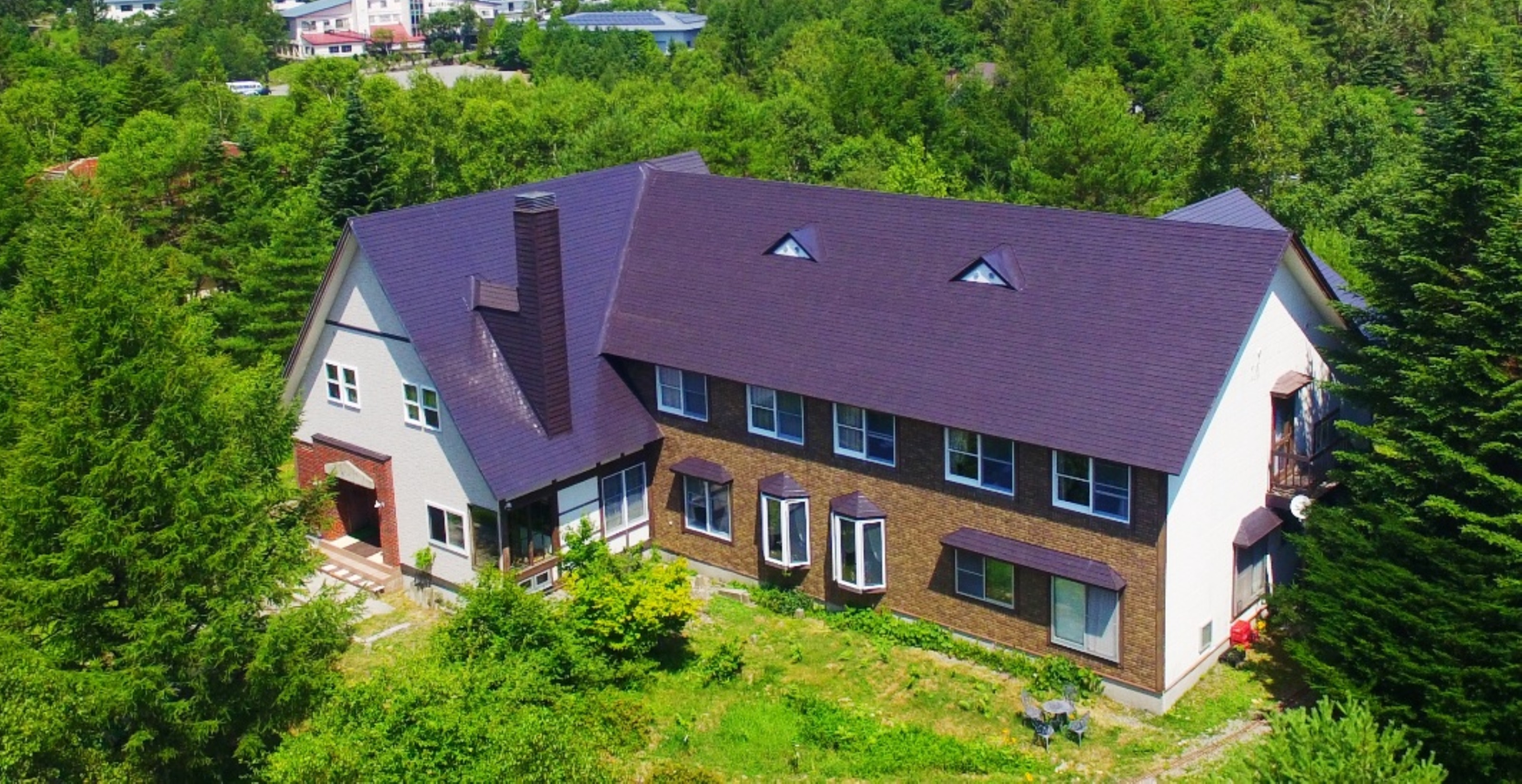 小さなホテル シェルブール 施設全景