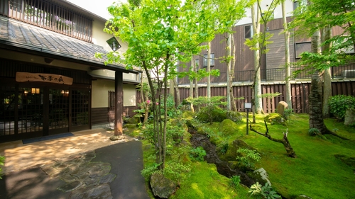 由布院温泉 旅館 冨季の舎 施設全景