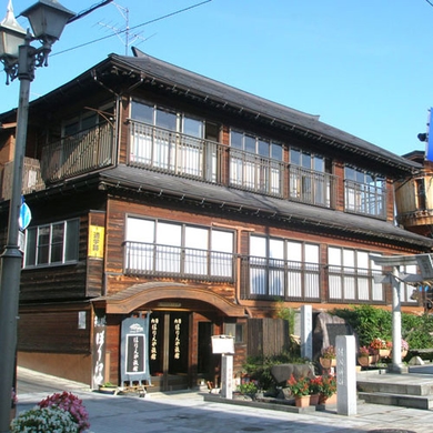 飯坂温泉　ほりえや旅館 施設全景