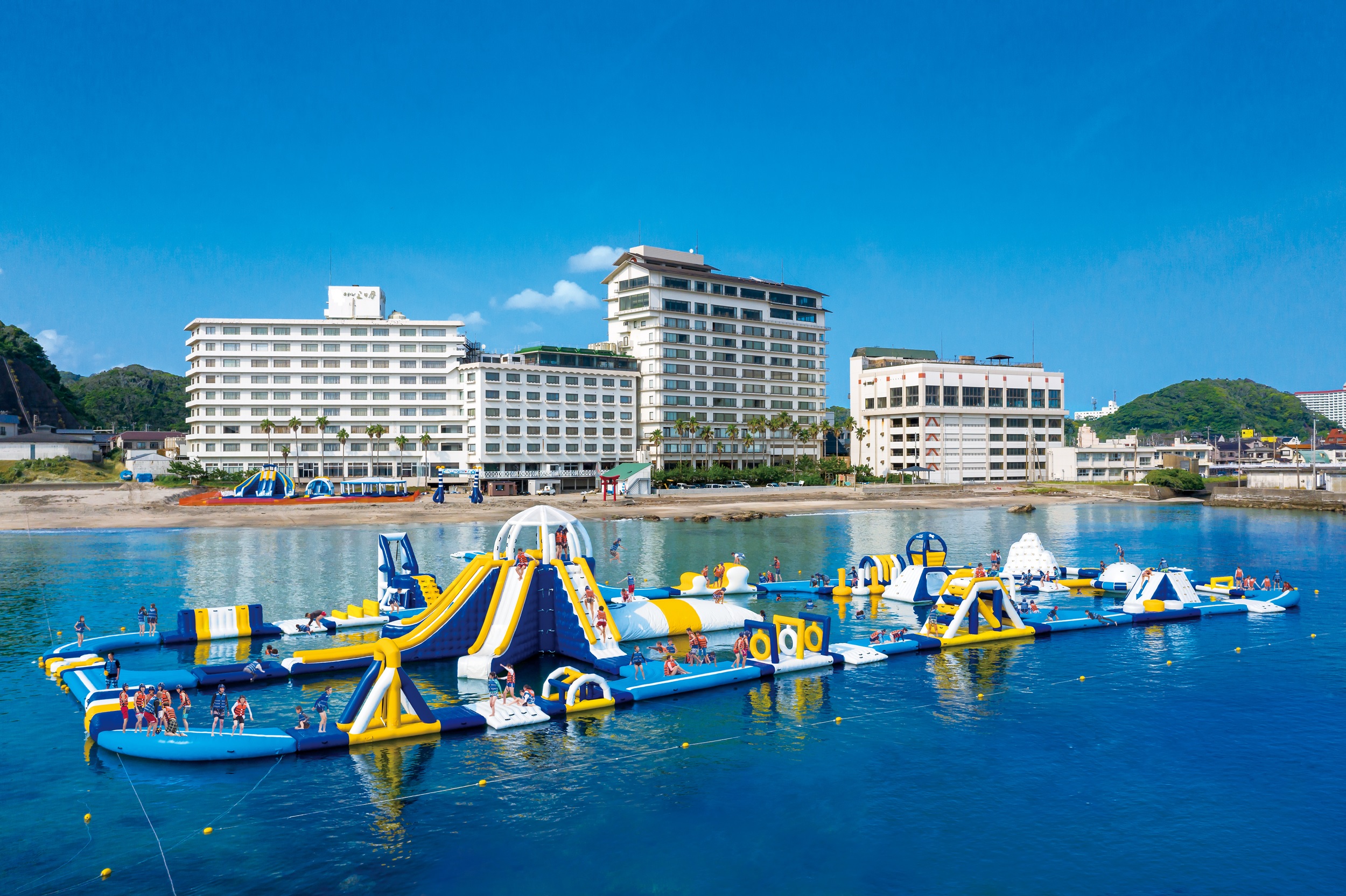 三日月シーパークホテル勝浦 施設全景