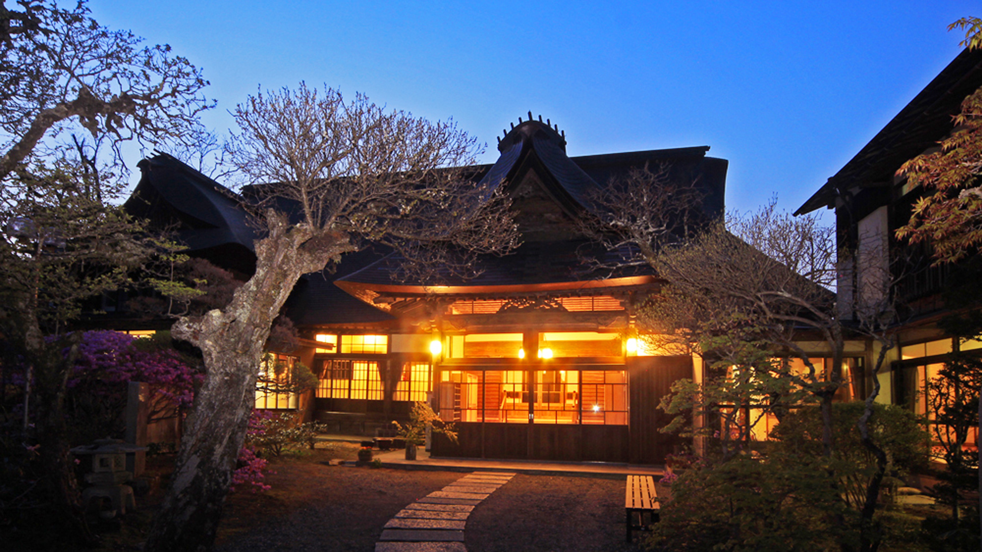 御岳山荘(みたけ山荘) 施設全景