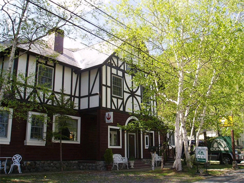 乗鞍高原温泉 ペンション カムス 施設全景