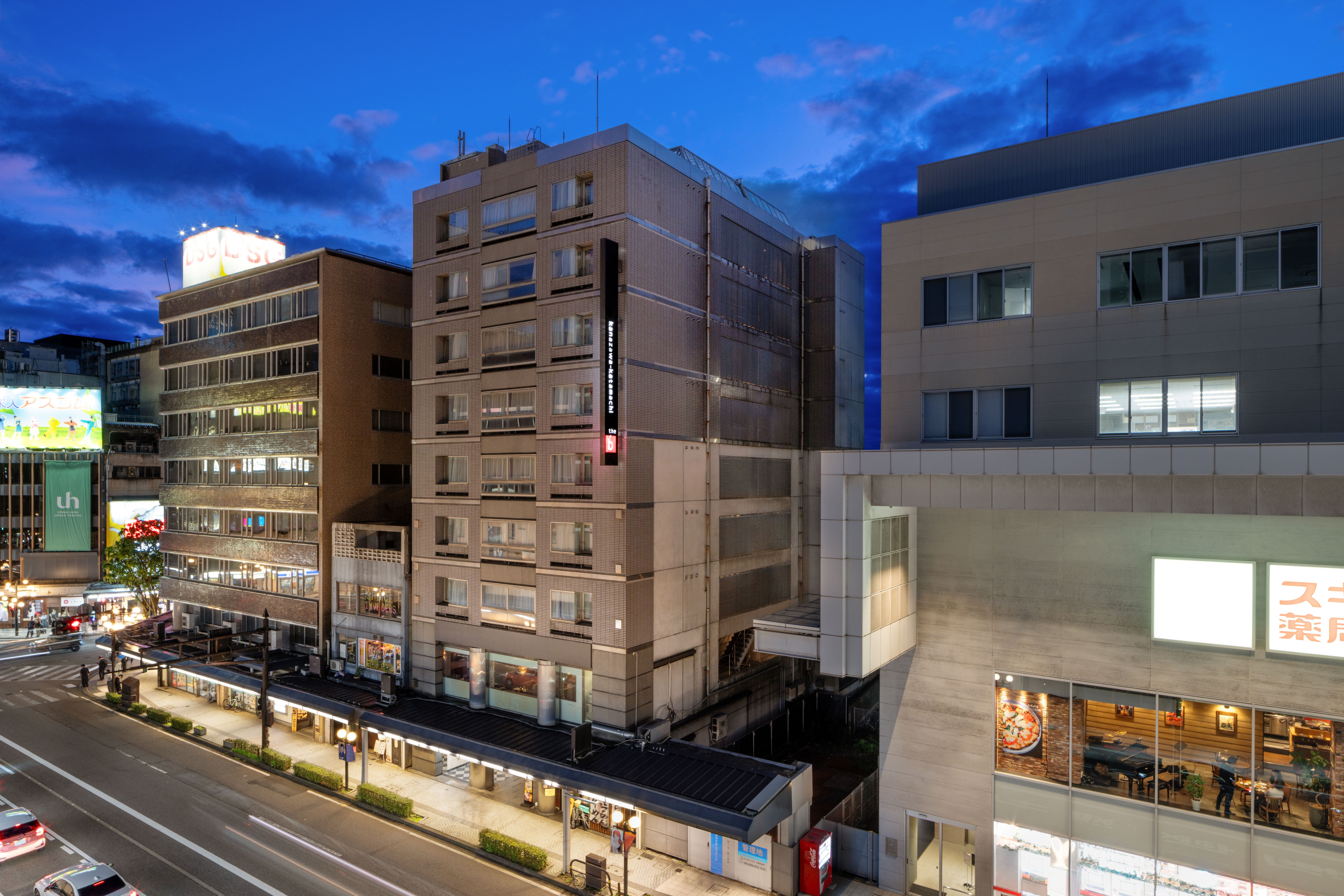 the b 金沢片町(ザ ビー かなざわかたまち)(旧:アパホテル〈金沢片町〉EXCELLENT) 施設全景