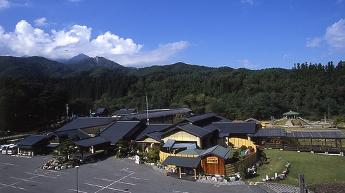 信州まつかわ温泉　清流苑 施設全景