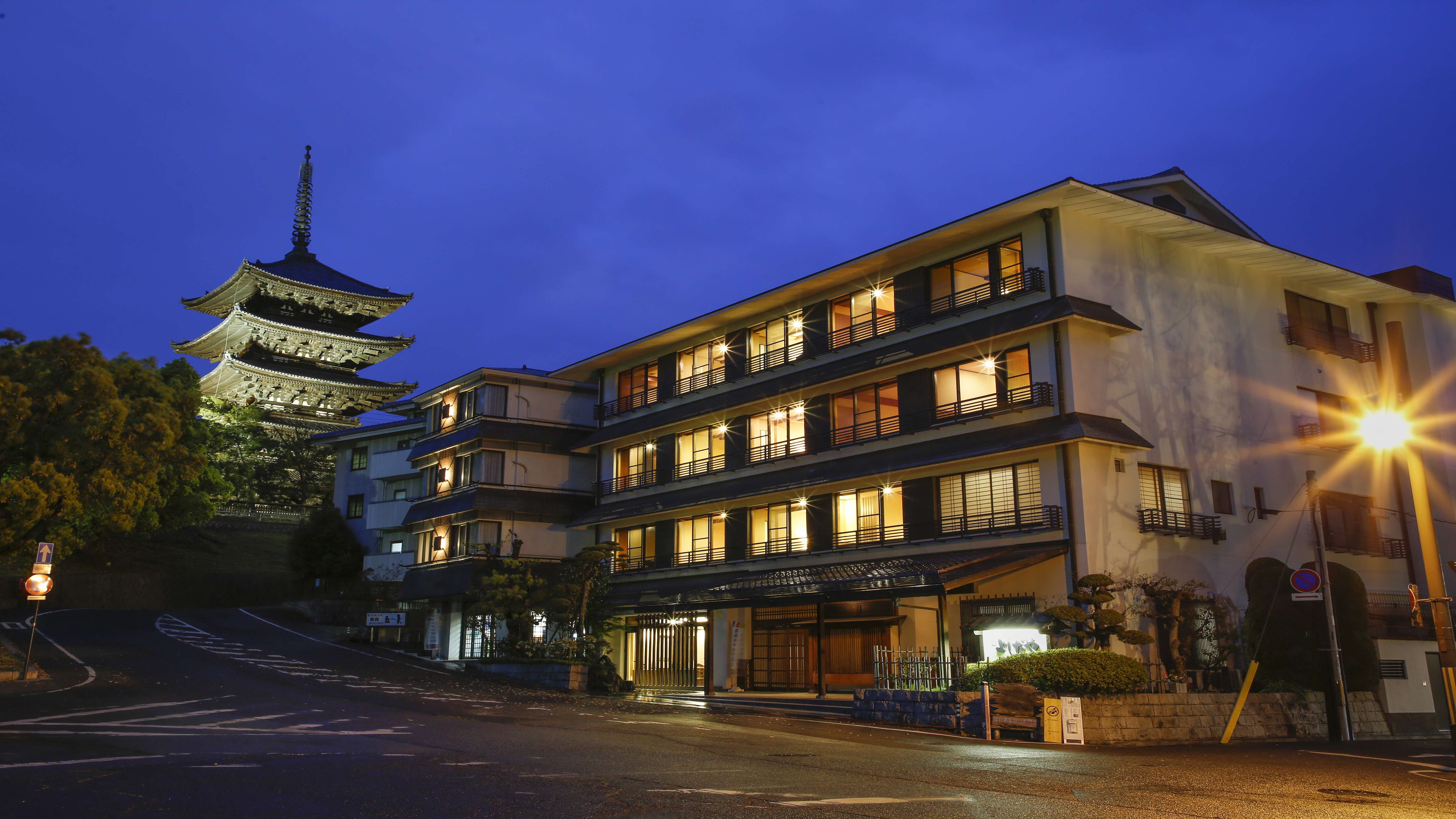 さるさわ池 よしだや 施設全景