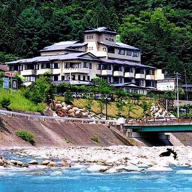 昼神温泉郷　懐石と炉ばたの宿　吉弥 施設全景