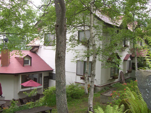 ペンション アンメモリー 施設全景