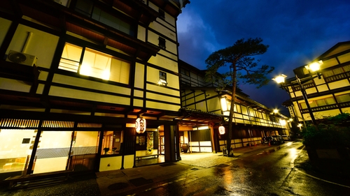 草津温泉　大阪屋旅館 施設全景