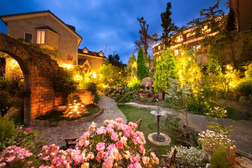 写真:小さな森のオーベルジュ 花の森クラリス