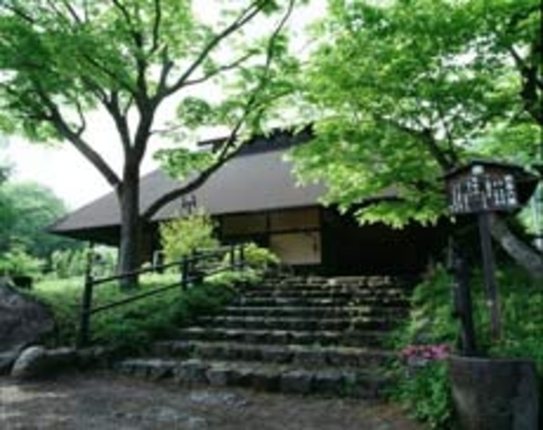 赤城温泉　上州赤城山人情の里　旅籠　忠治館 施設全景